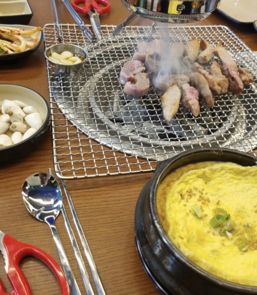 고기앤고기 이미지