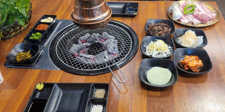 소고기꾸면돼지 이미지