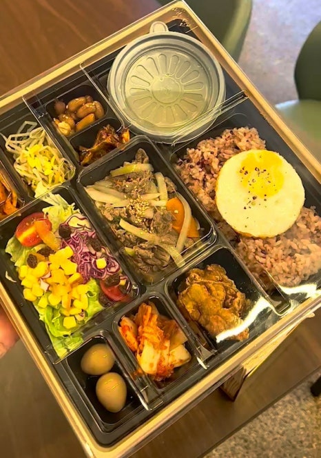 나른한 오후 도시락 이미지