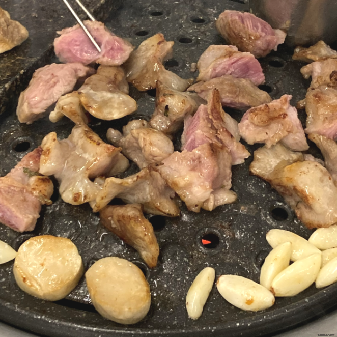 뒷돈상회 이미지