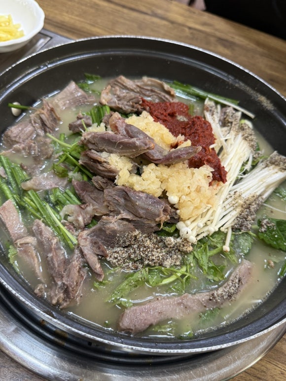 모래내흑염소 이미지