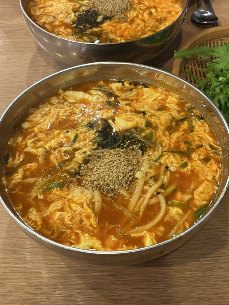 두레정얼큰한칼국수 이미지