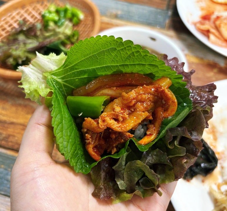 미친뷔페식백반 이미지