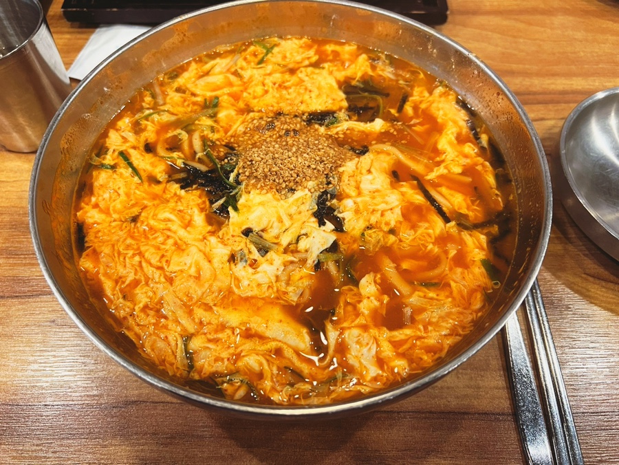 두레정얼큰한칼국수 이미지