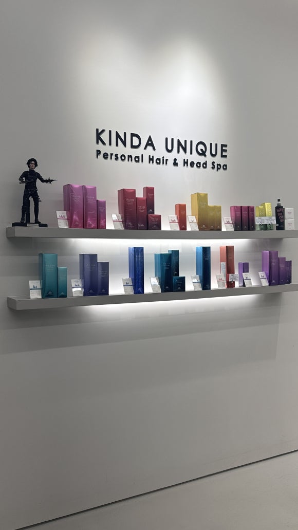 킨다유니크(KINDA UNIQUE) 이미지