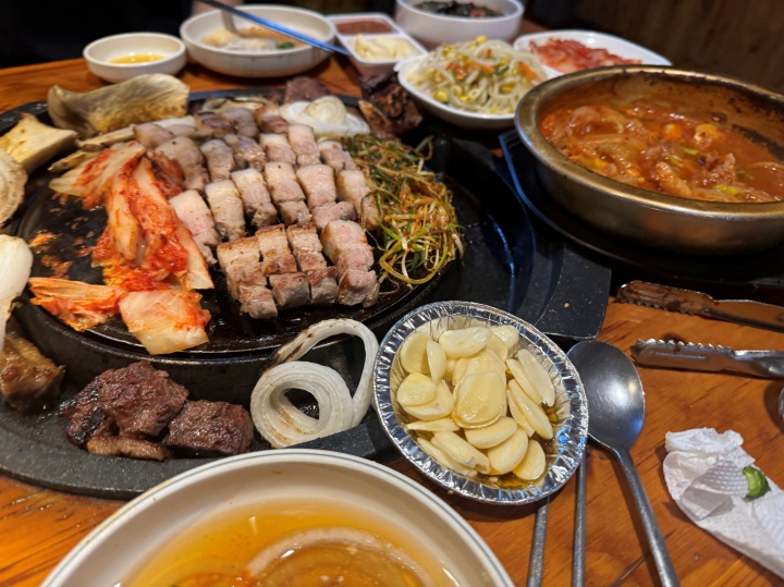 자연숯불화로구이 이미지
