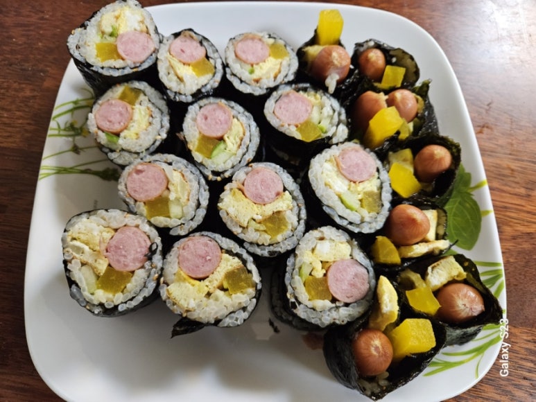 동글이김밥 이미지