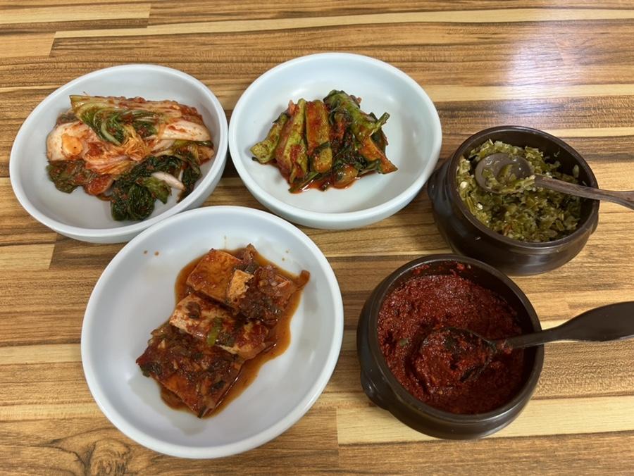윤가네닭칼국수 이미지