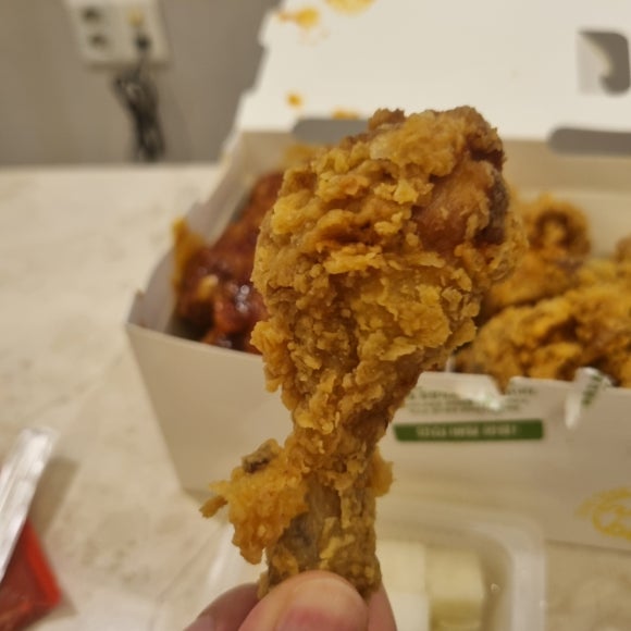 BHC치킨 종로5가광장점 사진 5