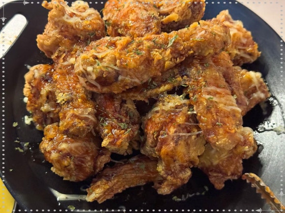 꼬꼬숯불두마리치킨 이미지