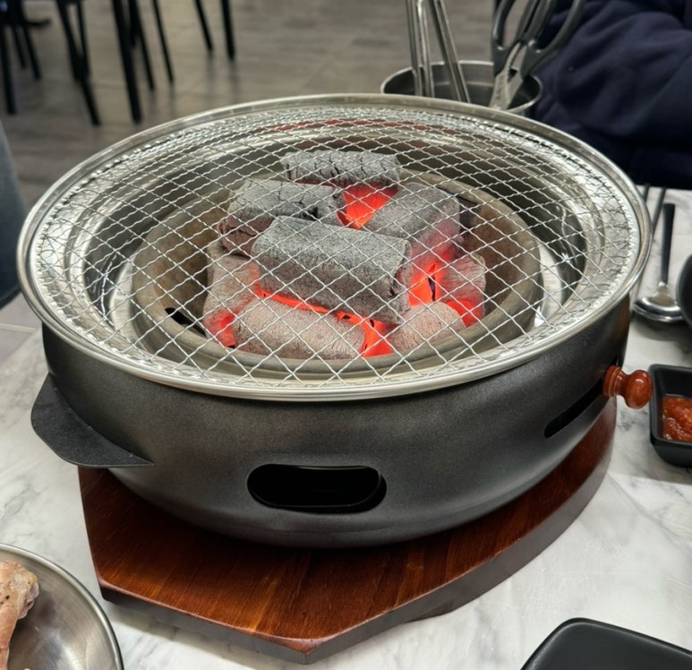 섭이네숯불닭갈비 이미지