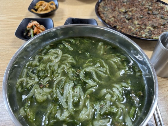 제주보말칼국수 이미지