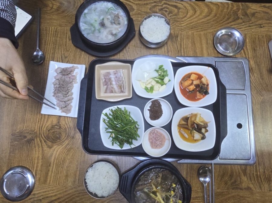 장군순대국 이미지
