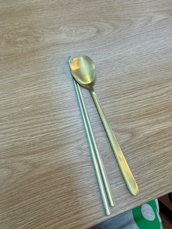 홍칼라소갈비찜 이미지