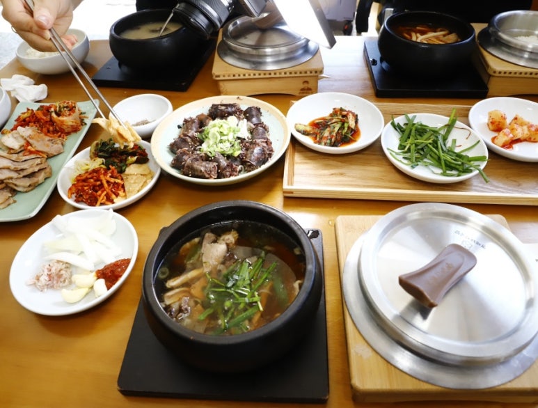 형제돼지 이미지