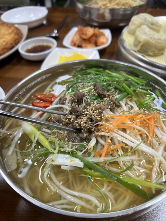 호로록국수 이미지