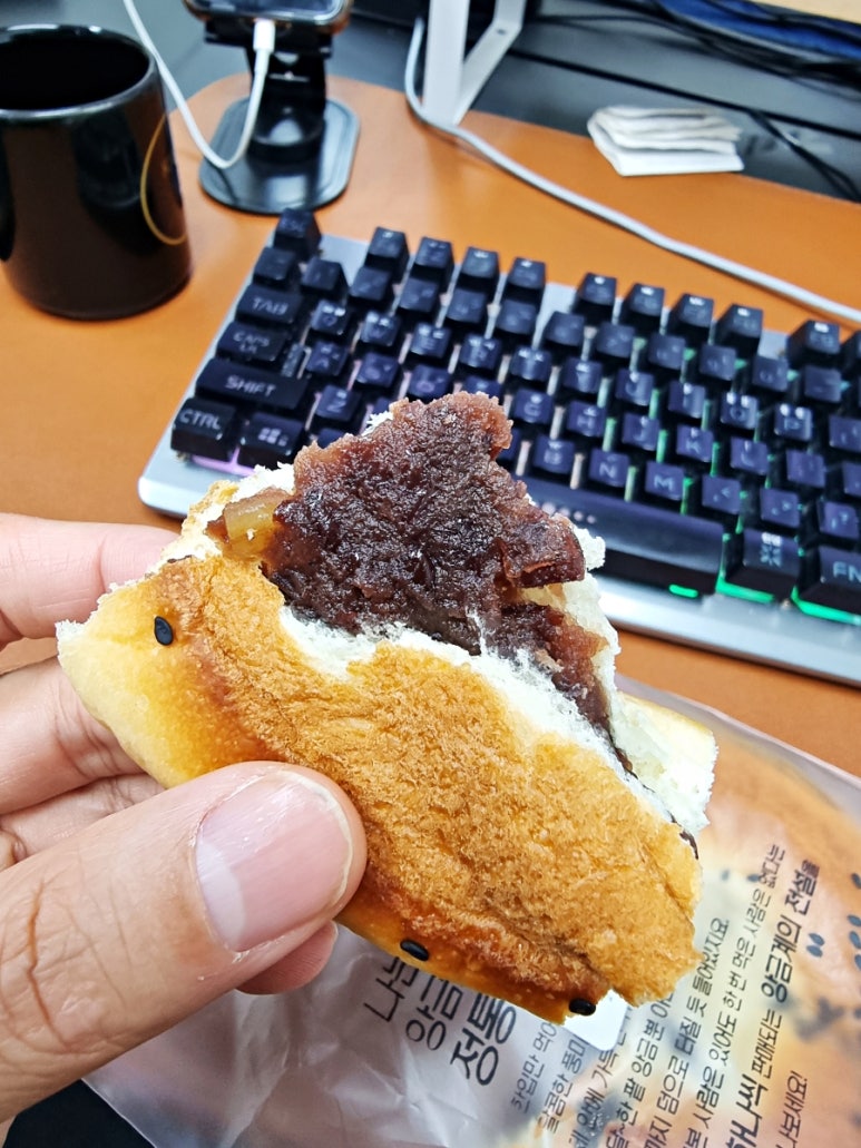 단팥빵 이미지