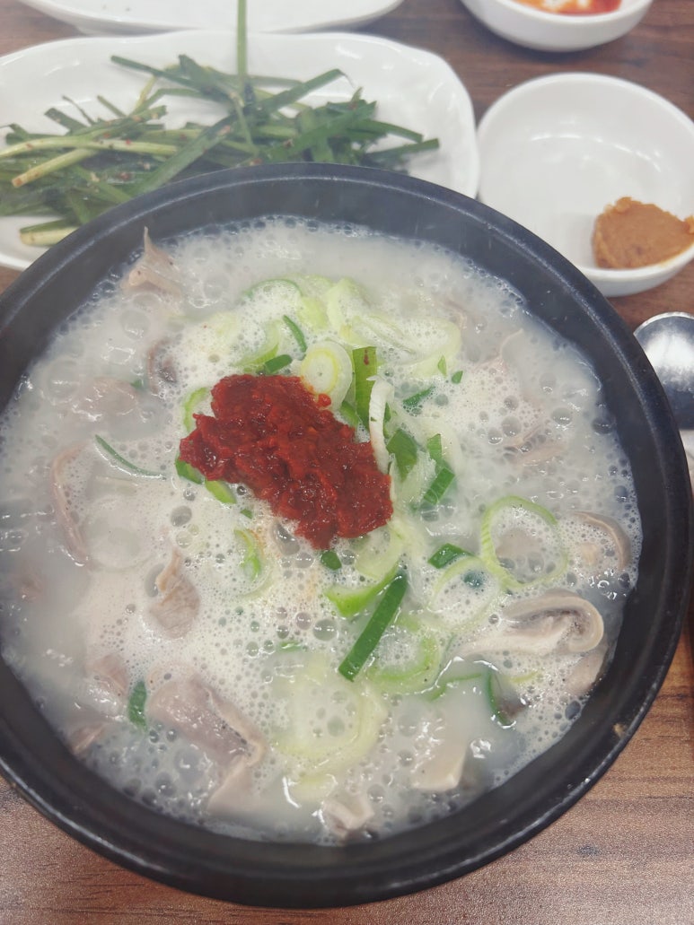 모도리국밥 이미지