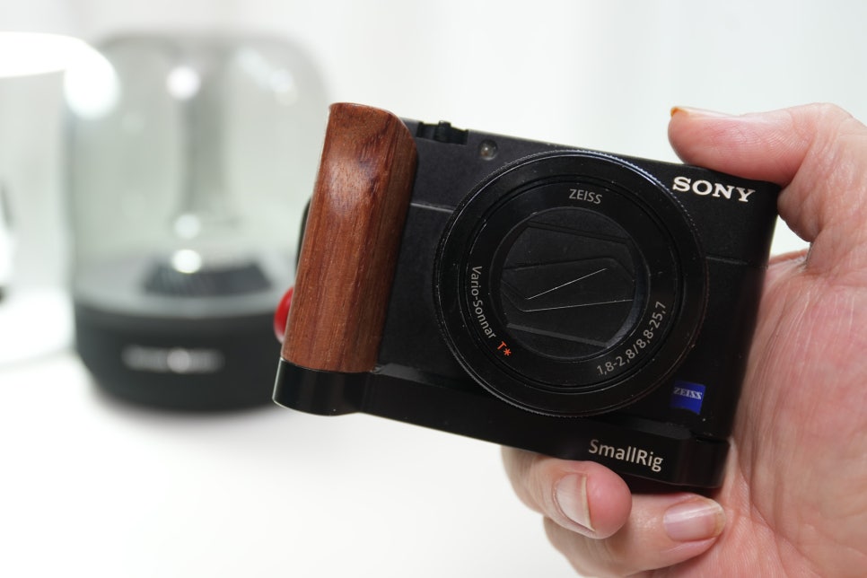 소니 미러리스 카메라 추천 "RX-100mk5 롱텀 리뷰 및 최신 모델 RX-100 Mk7비교 이미지 5