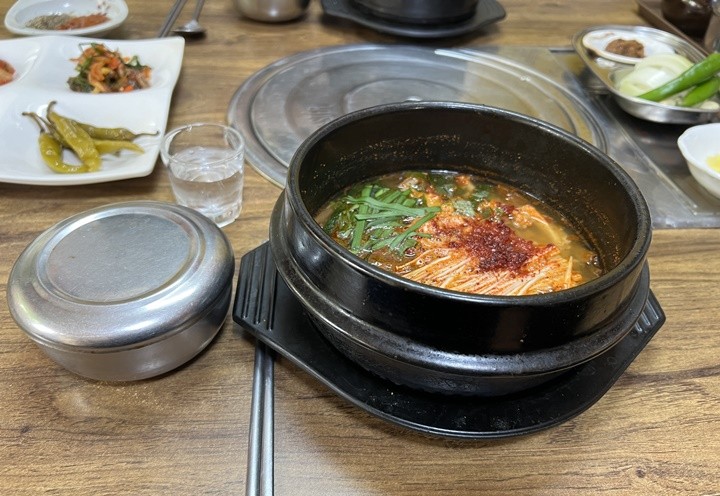 모래내흑염소 이미지