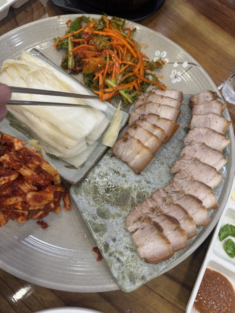 예당비빔국수 이미지