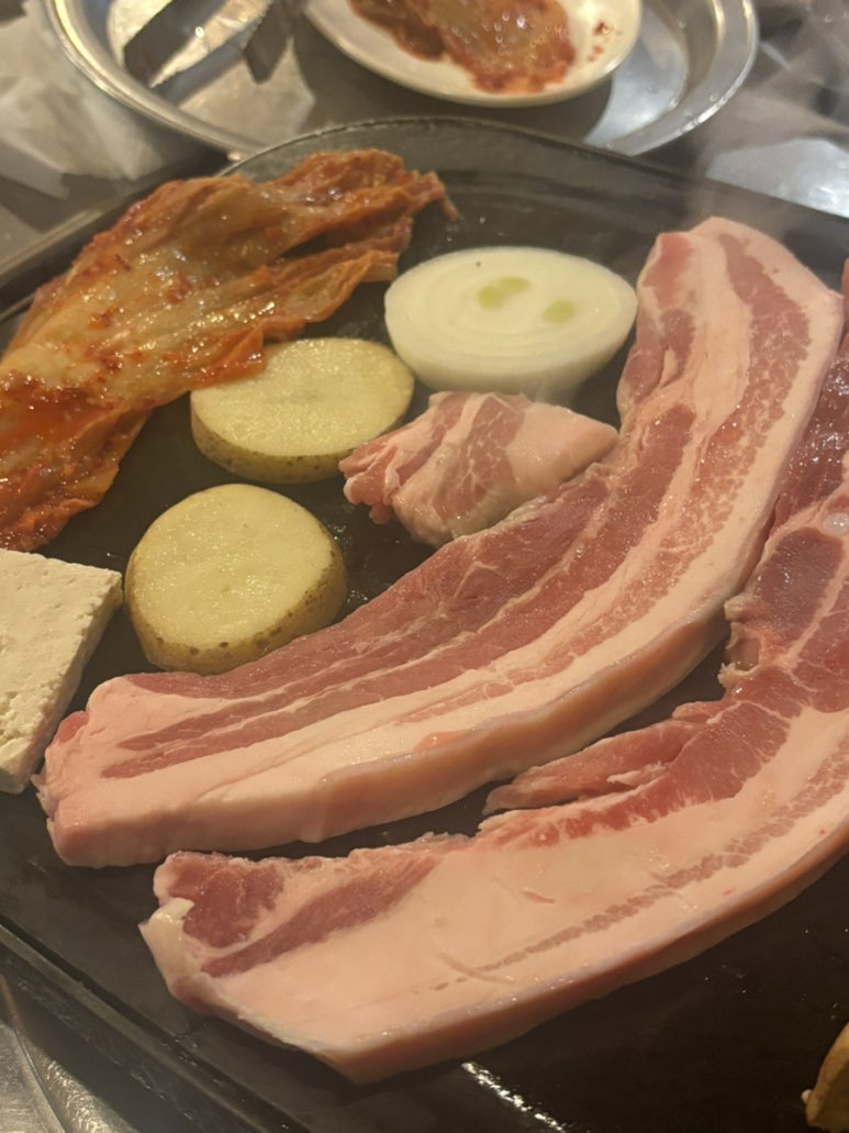 제주골 김치오겹살 이미지