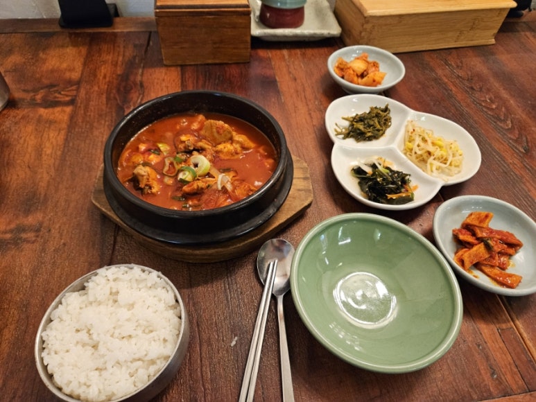 밥짓는집 이미지