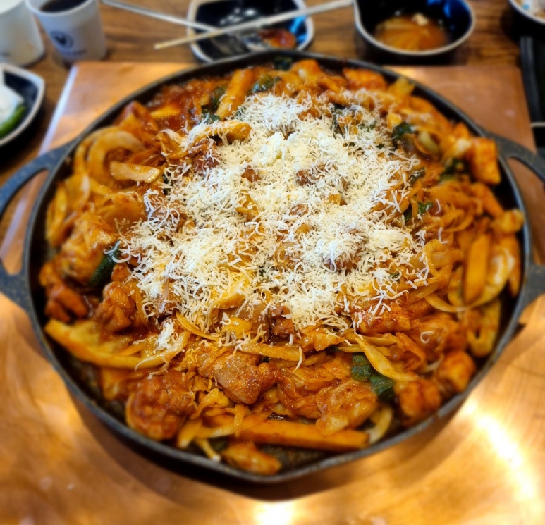춘천통나무집닭갈비롯데프리미엄아울렛 이미지