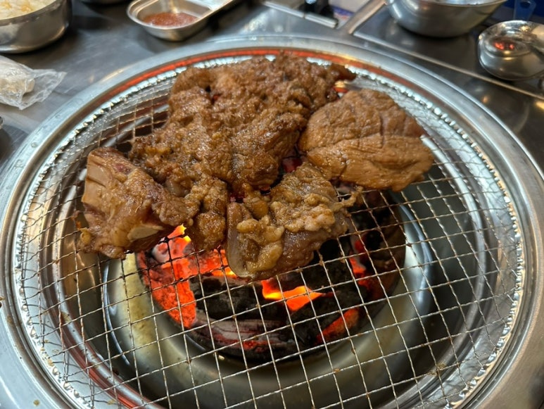 안골숯불갈비 이미지