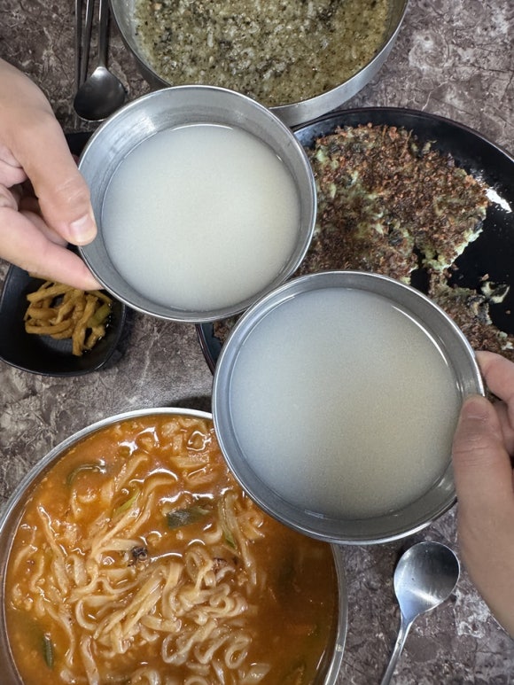 제주보말칼국수 이미지