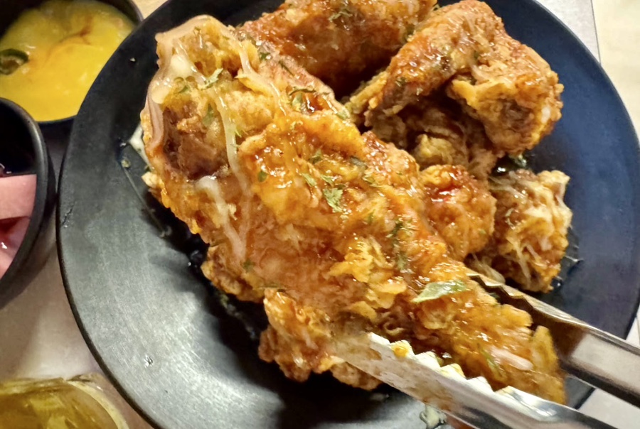 꼬꼬숯불두마리치킨 이미지