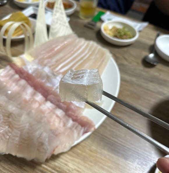 새총횟집 이미지
