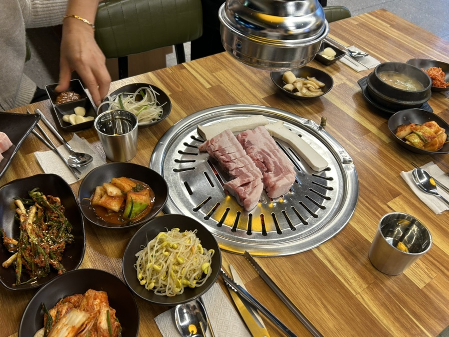 용식이삼겹덕례점 이미지