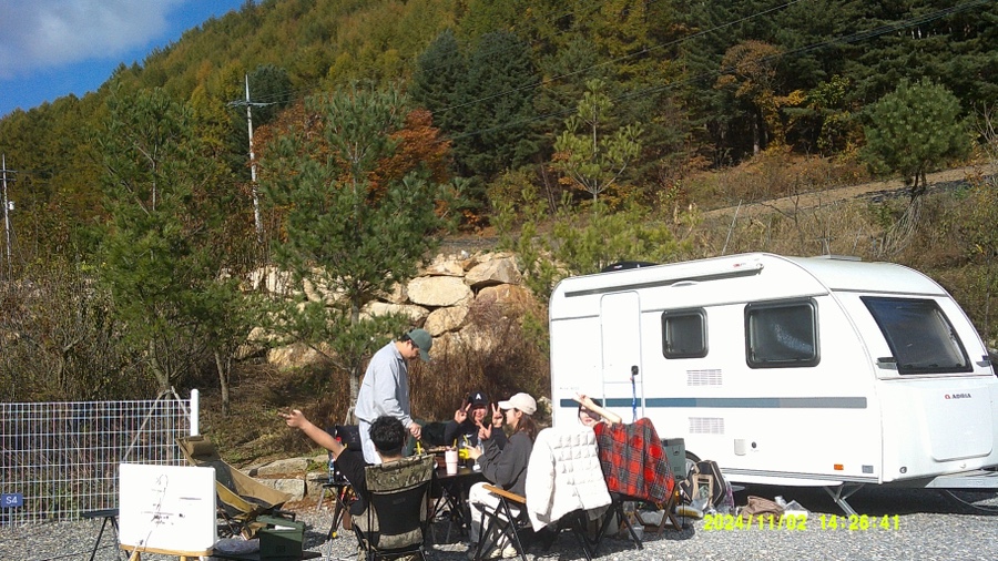 포레스트 캠핑장 이미지