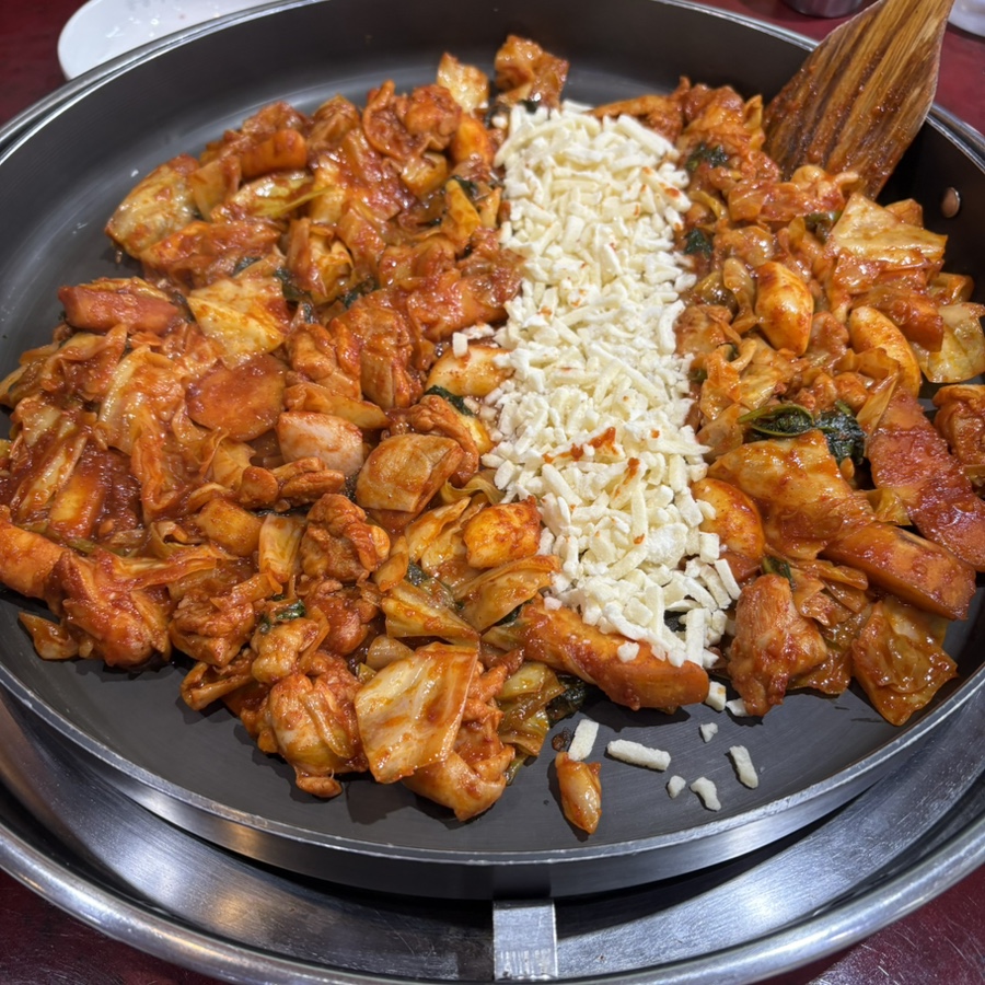 동창숯불닭갈비 이미지