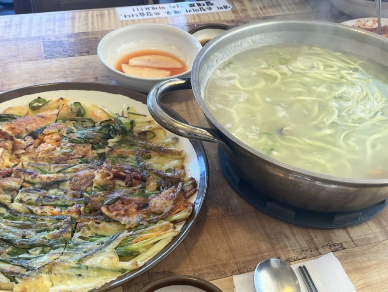 양평뽕잎해물칼국수 이미지