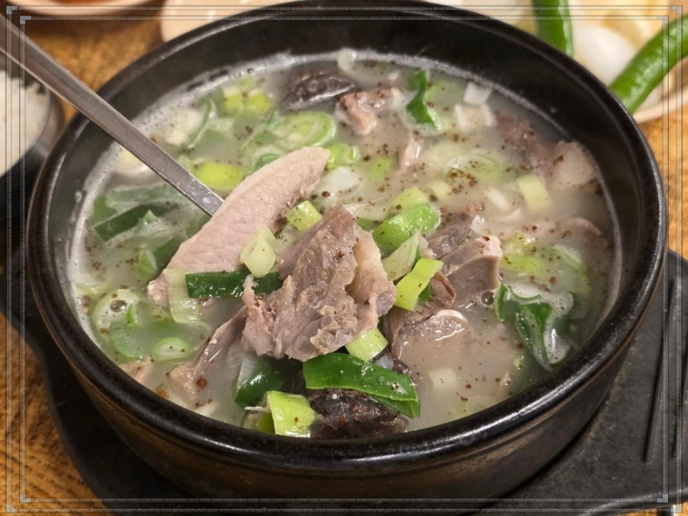 푸짐한순대국 이미지