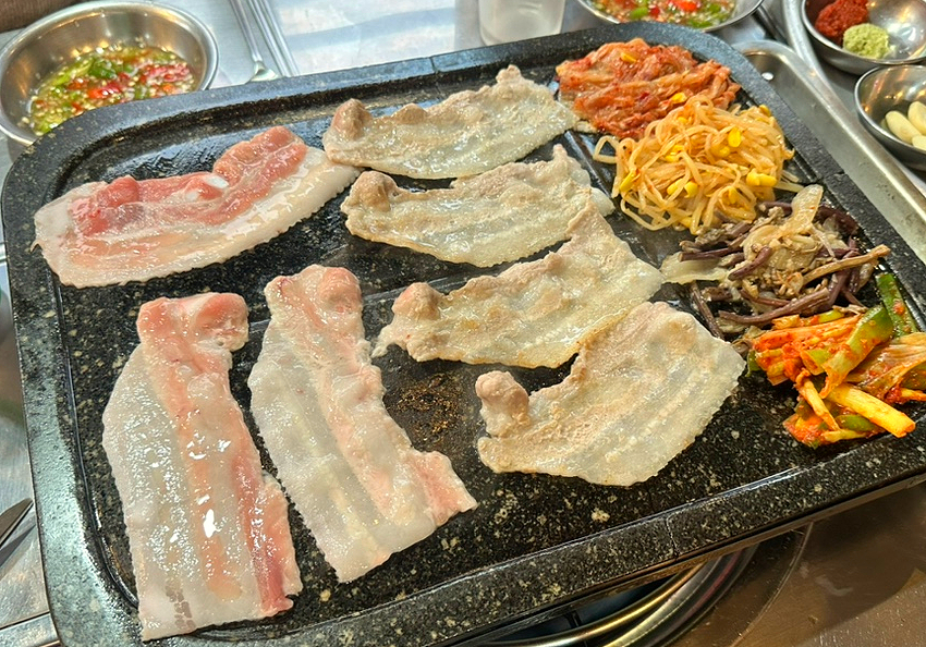 돈돌집 이미지