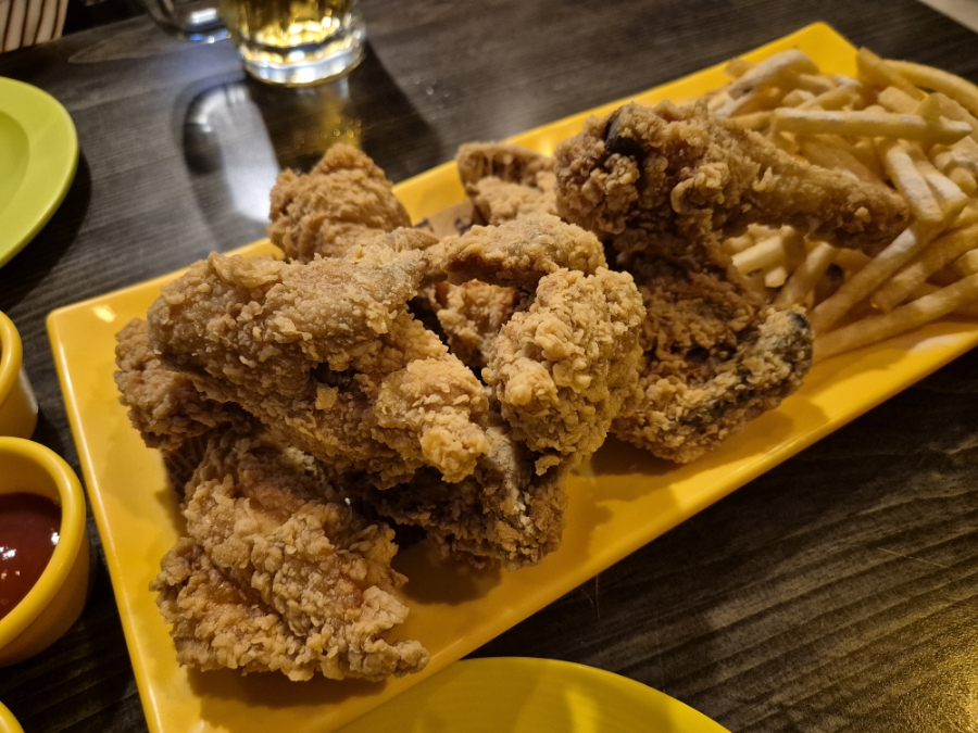 칠구치킨 이미지