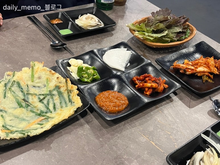 사송생생족발 이미지