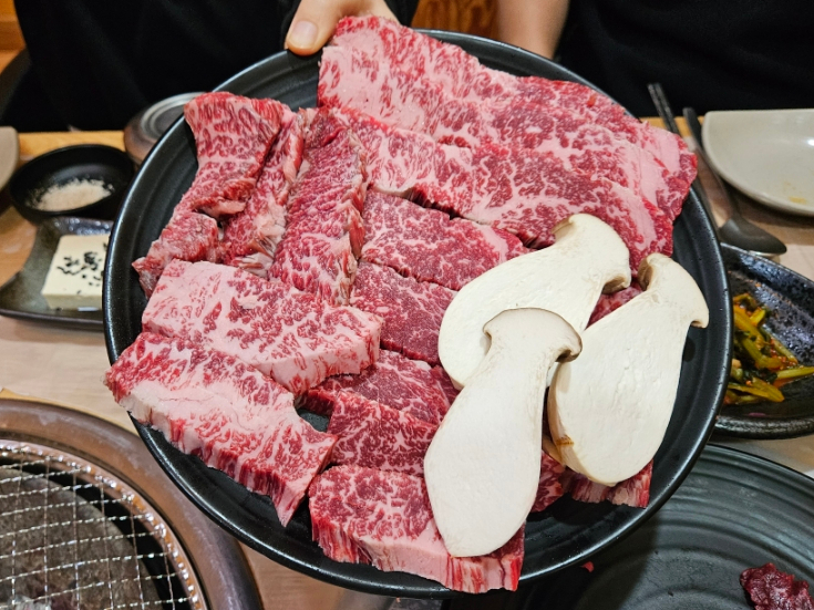 명품참숯화로구이 이미지