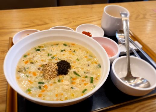 본죽앤비빔밥 이미지