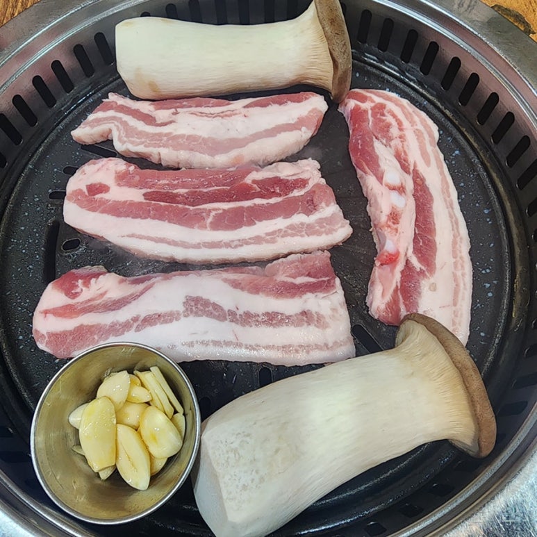 미나리생삼겹 이미지