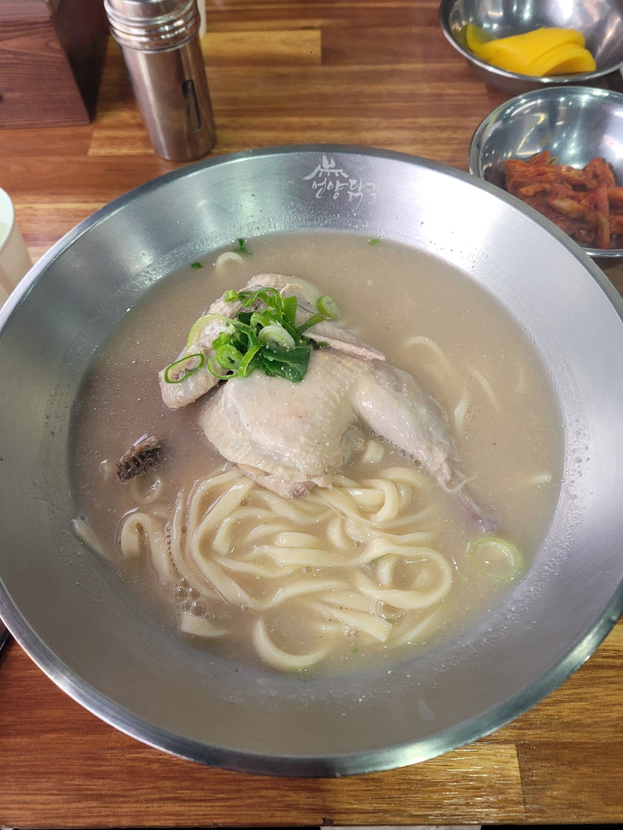 언양닭칼국수통도사점 이미지