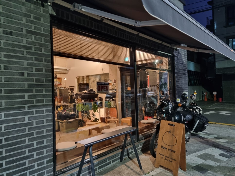 로우로우(llow rrow) 이미지