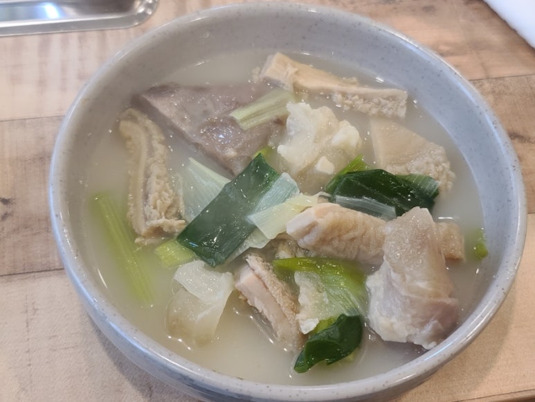 바른솥 설렁탕 이미지