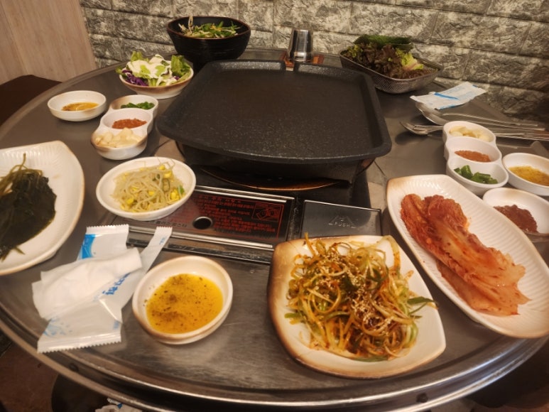 꿀돼지삼겹 이미지