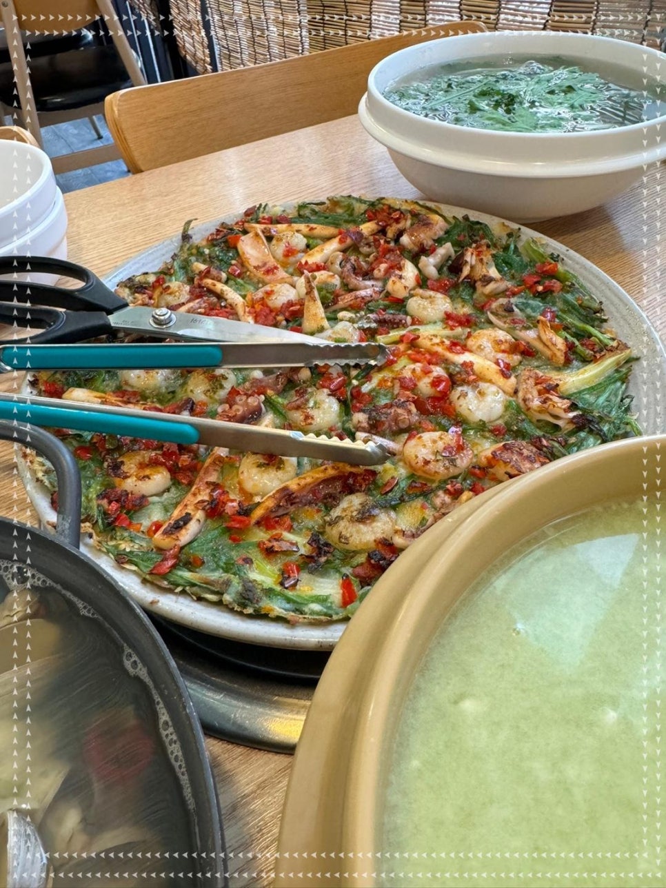 동동칼국수 이미지