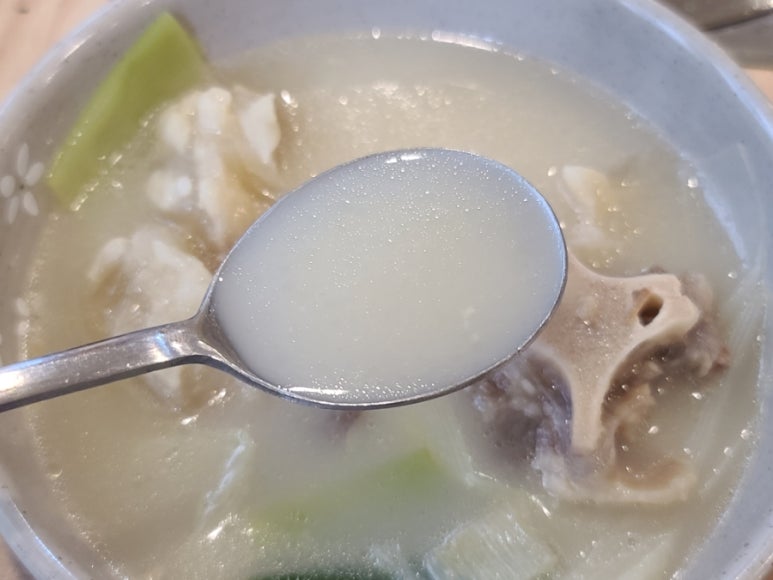 바른솥 설렁탕 이미지