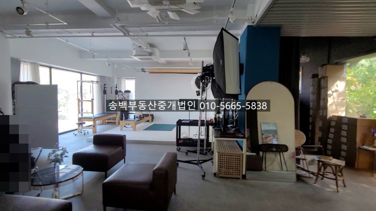 루프탑홀덤스튜디오 이미지